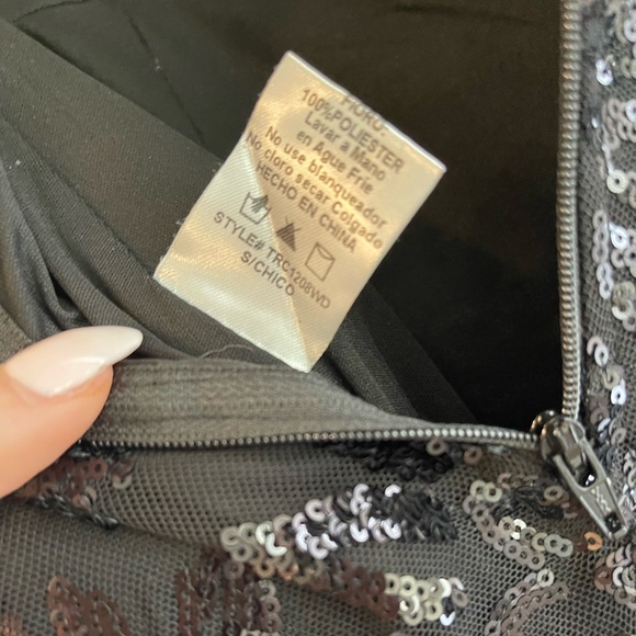 Black Meredith One-Shoulder Sequin Formal Dress - NWOT - Picture 6 of 6